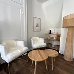 게스트하우스 Le Clos Notre Dame Particulier Hypercentre 3*