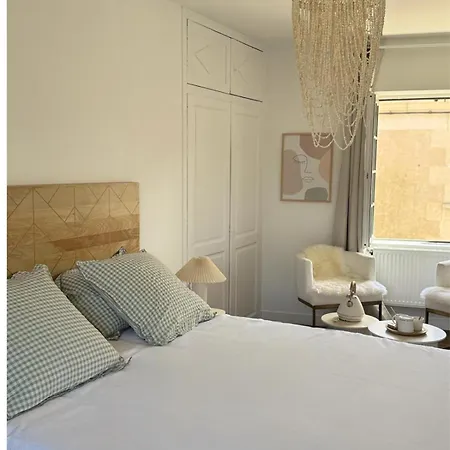 Гостевой дом Le Clos Notre Dame Particulier Hypercentre