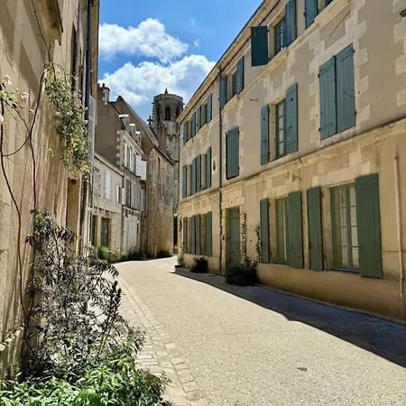 Le Clos Notre Dame Particulier Hypercentre בית הארחה פואטייה