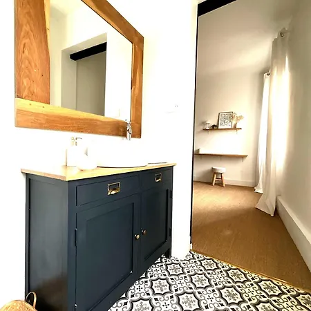 Le Clos Notre Dame Particulier Hypercentre בית הארחה 3*