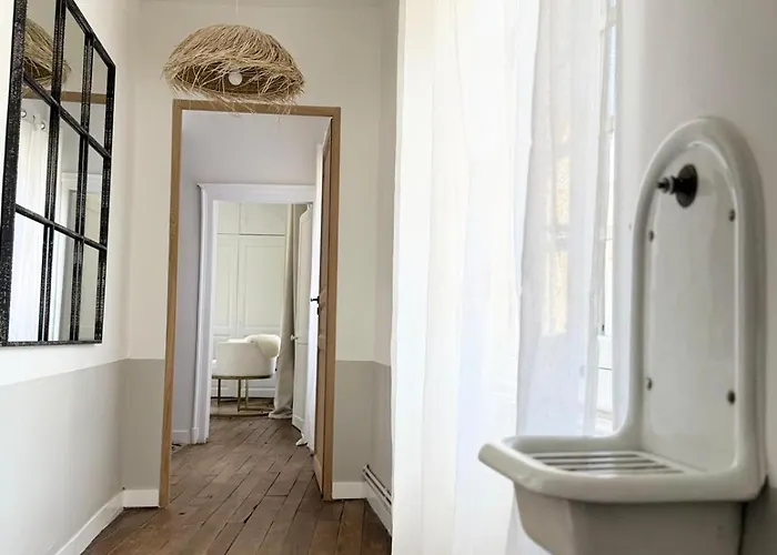 Le Clos Notre Dame Particulier Hypercentre Maison d'hôtes Poitiers